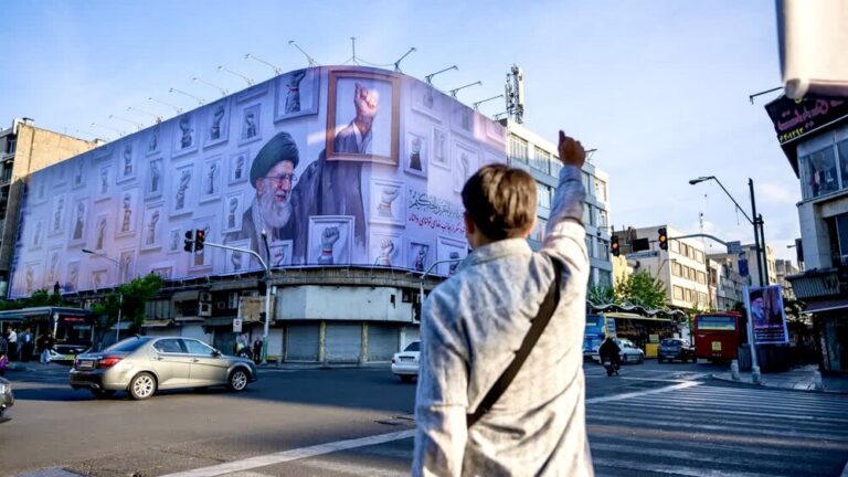 هشدار آحارونوت درباره پیامدهای جنگ اقتصادی ایران